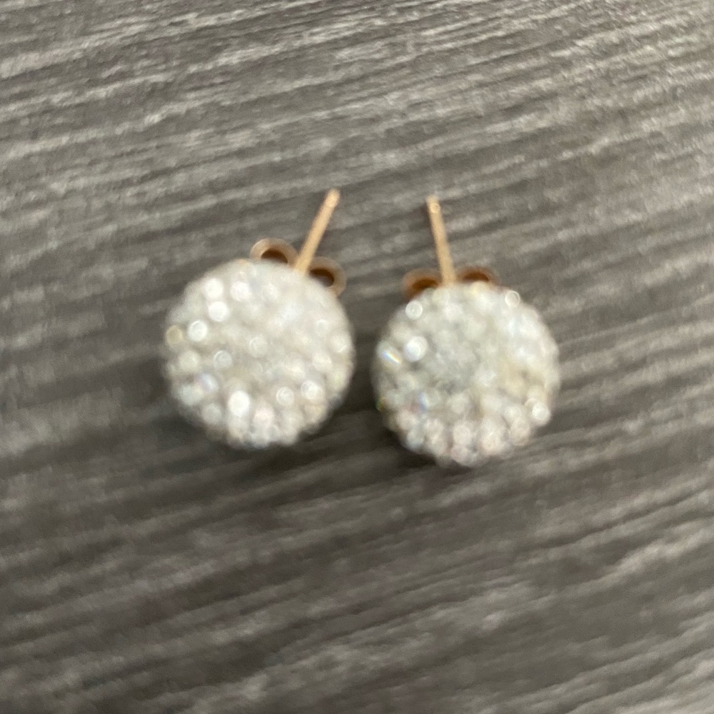 Ball earrings